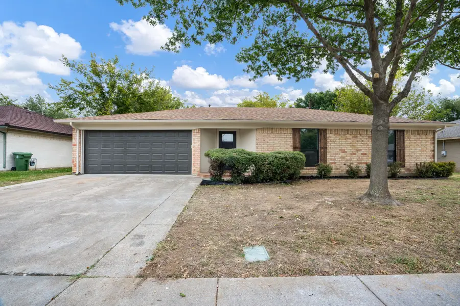 1920 Hurstview Drive, Hurst, TX 76054 - #2