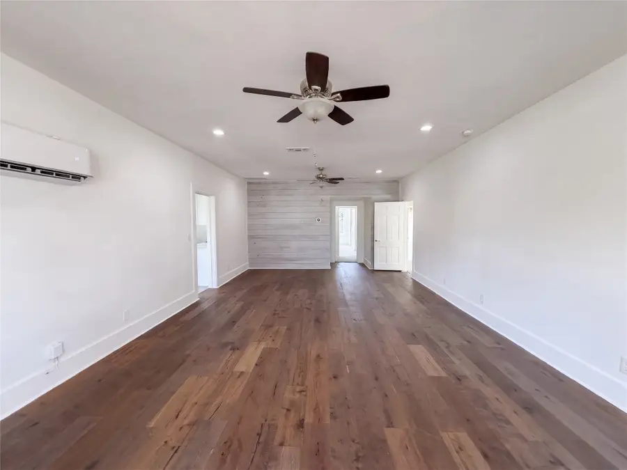 300 N Friou Street, Alvarado, TX 76009 - #2