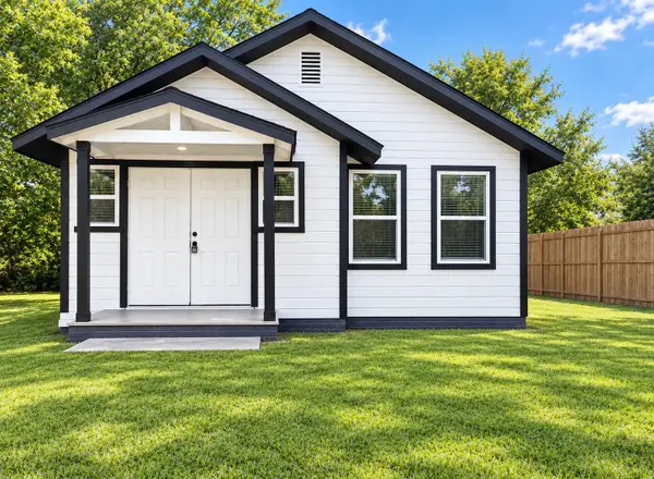 3047 Beauchamp Avenue, Dallas, TX 75216