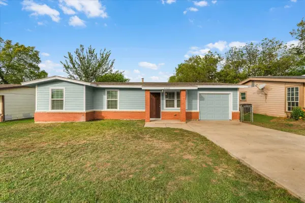 4408 Carmel Avenue, Fort Worth, TX 76119