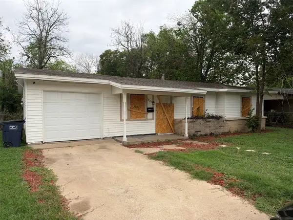 5025 E Berry Street, Fort Worth, TX 76119