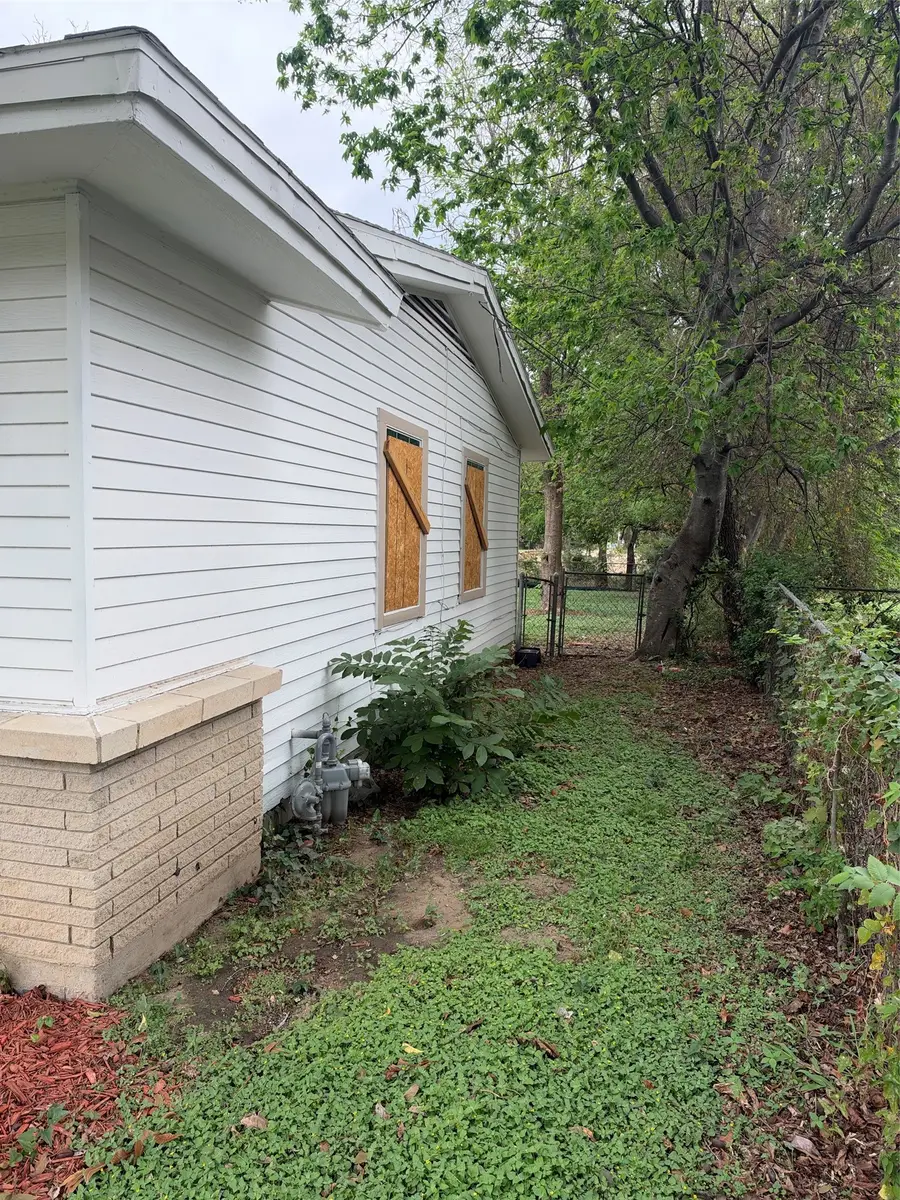 5025 E Berry Street, Fort Worth, TX 76119 - #2