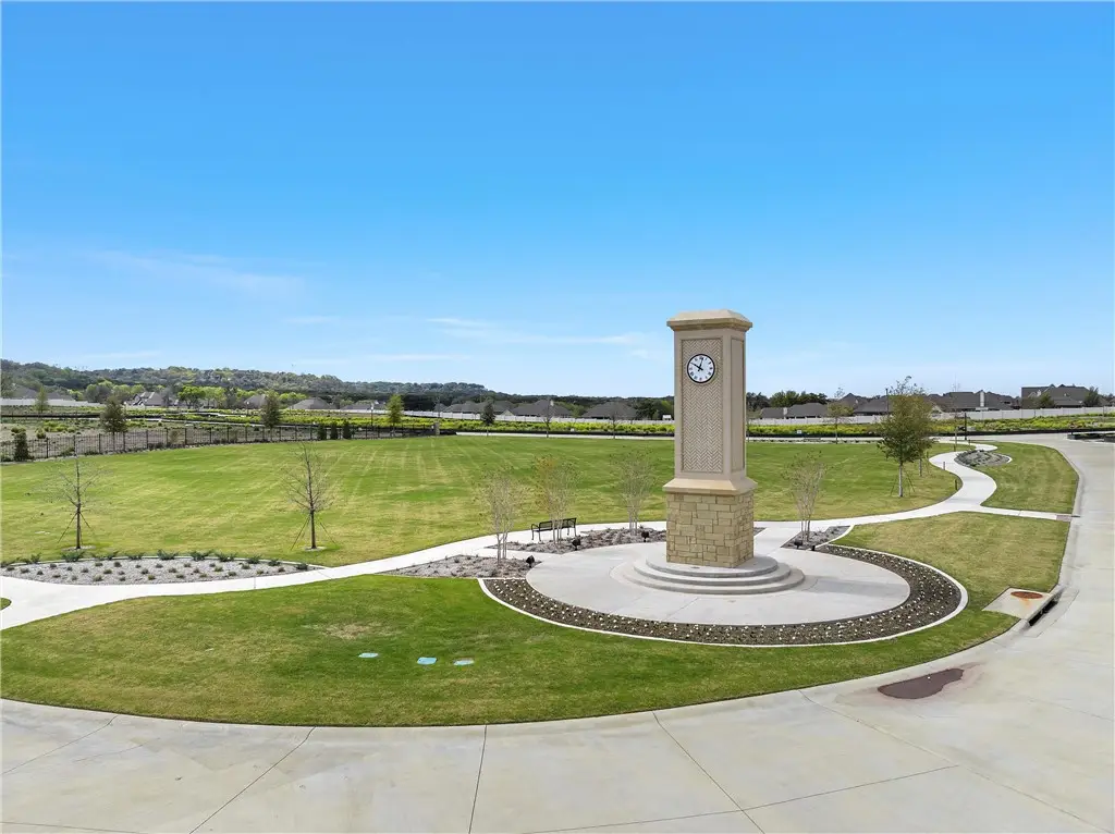 65 Pinehurst Drive, Woodway, TX 76712 - Image #1