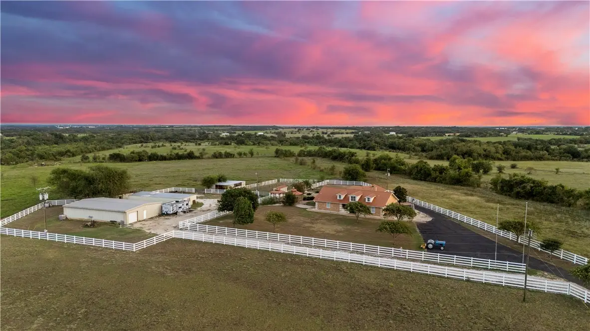 1064 Warren Road, Lorena, TX 76655 - Image #1