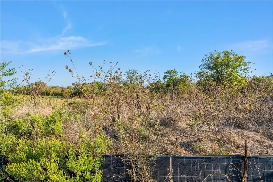 9801 Bridlewood Lane, Waco, TX 76708 - Image #2