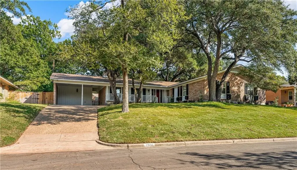 2901 Woodland Drive, Waco, TX 76710 - Image #1