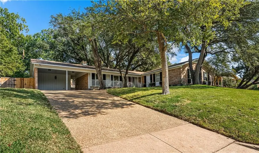 2901 Woodland Drive, Waco, TX 76710 - Image #2