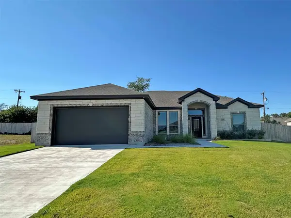 203 Lasso Loop, Lorena, TX 76655