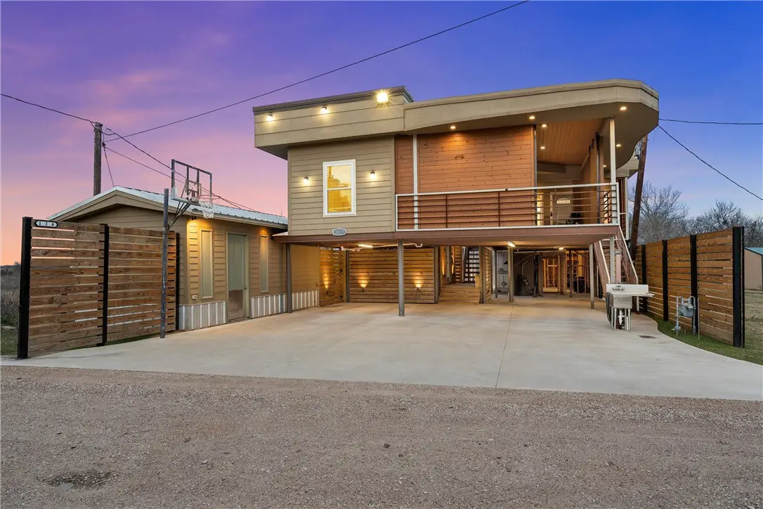 114 Cr 4022, Chilton, TX 76632 - Image #1