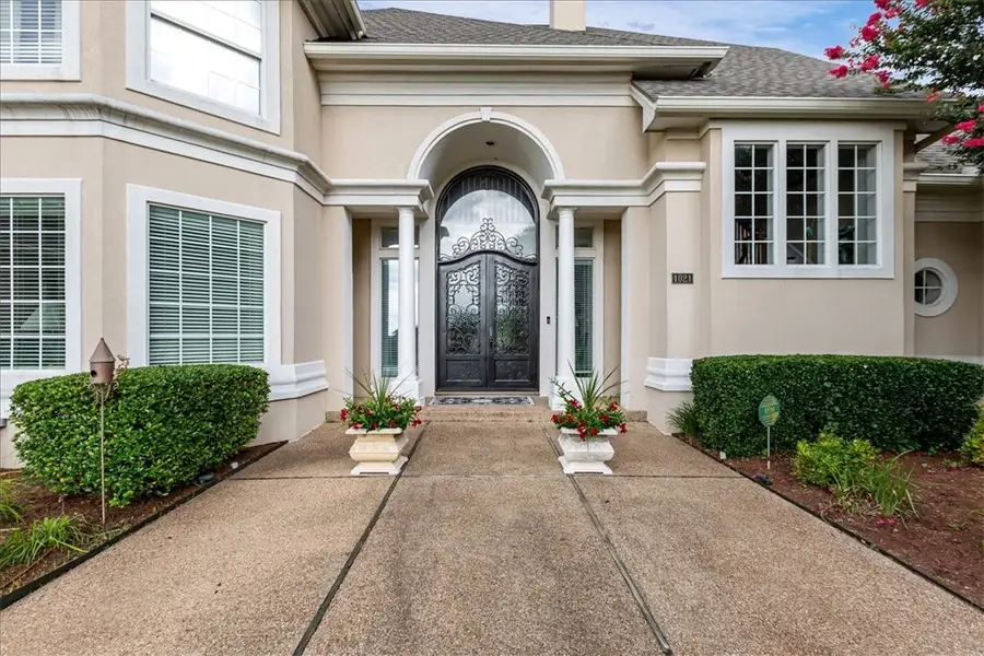 1021 Park Ridge Circle, McGregor, TX 76657 - Image #2