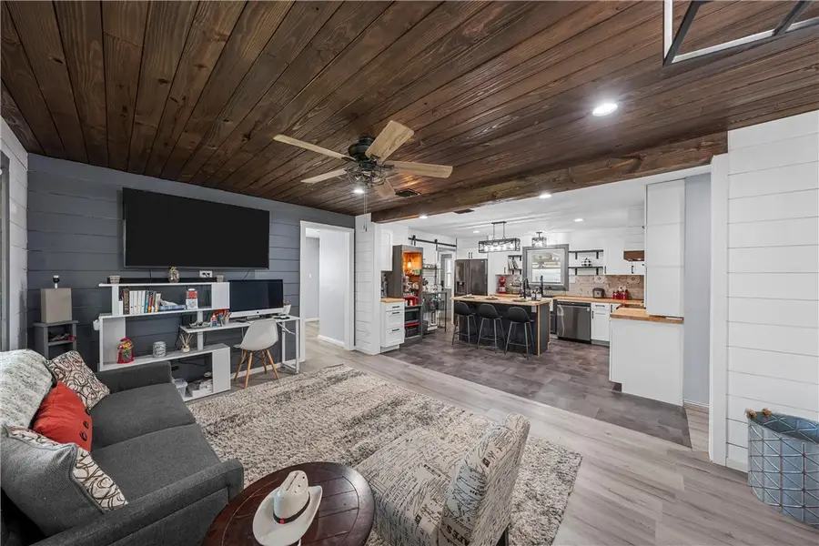 2386 Flat Rock Road, Waco, TX 76708 - Image #2