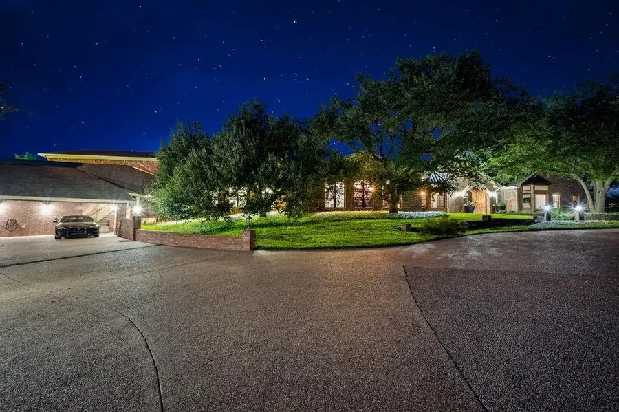 2313 Country Spring Road, Moody Lorena, TX 76657 - Image #3