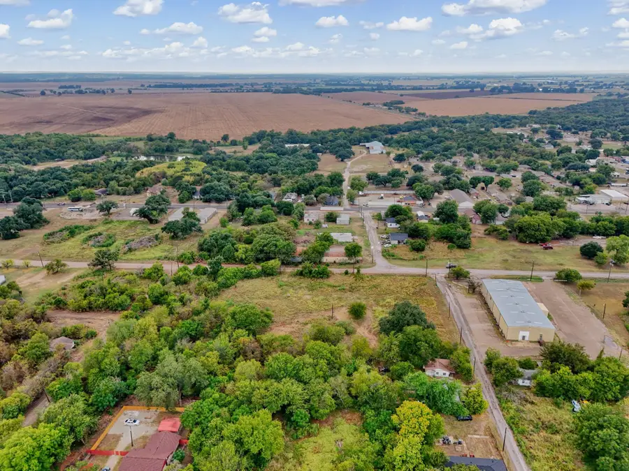 322 Falls Street, Marlin, TX 76661 - #2