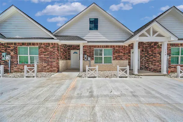 124 Morris Court, McGregor, TX 76657