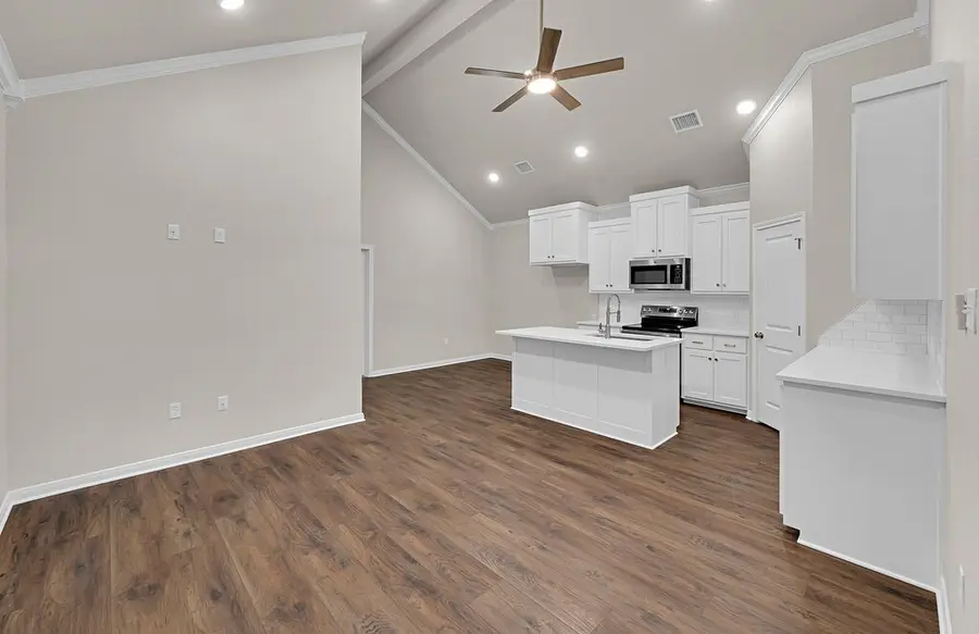 124 Morris Court, McGregor, TX 76657 - Image #3