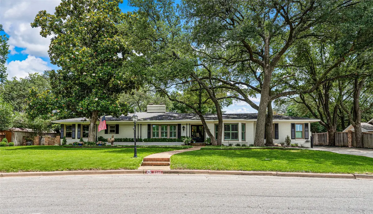 5200 Lockwood Drive, Waco, TX 76710 - Image #1