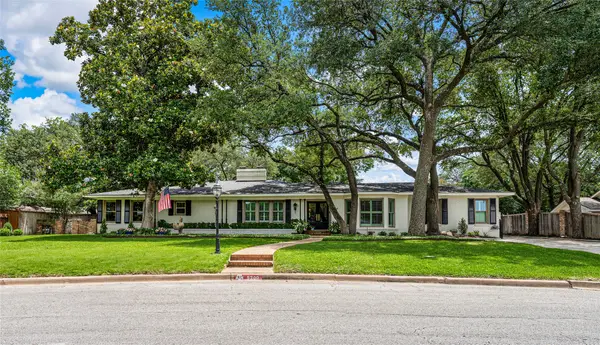 5200 Lockwood Drive, Waco, TX 76710