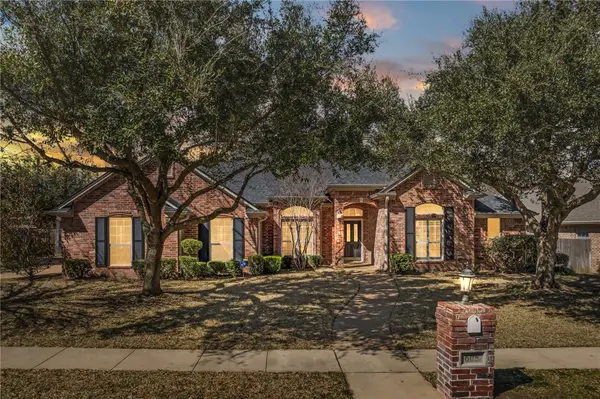 605 Hunters Run, Woodway, TX 76712