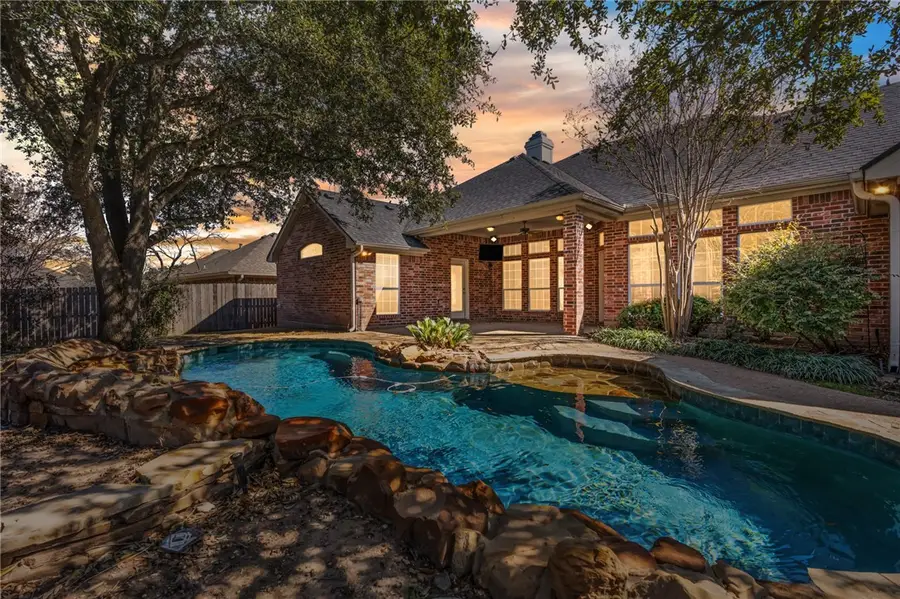 605 Hunters Run, Woodway, TX 76712 - Image #2