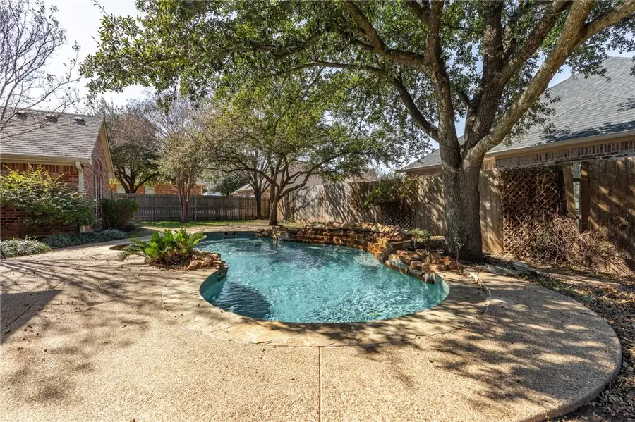 605 Hunters Run, Woodway, TX 76712 - Image #3