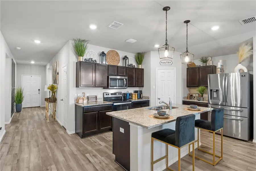 7009 Llano Drive, China Spring, TX 76633 - Image #3