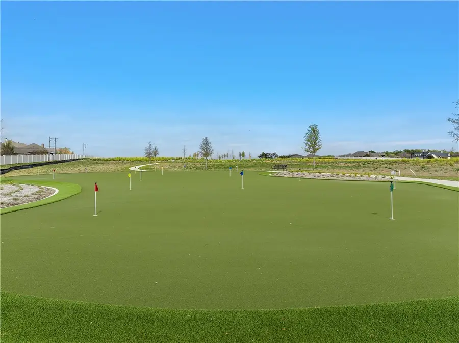 63 Pinehurst Drive, Woodway, TX 76712 - Image #3