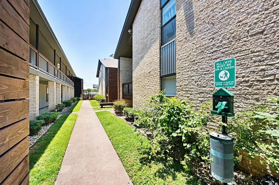 1342 S 12th Street, Waco, TX 76706 - Image #3