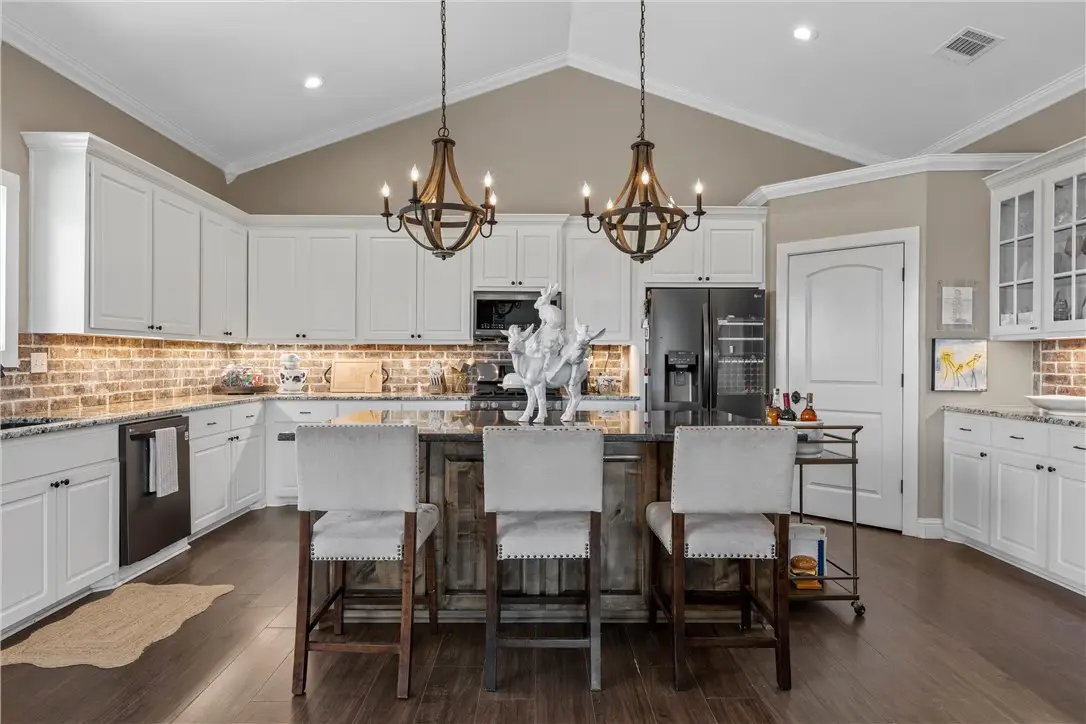 1244 Losak Road, Lorena, TX 76655 - Image #1