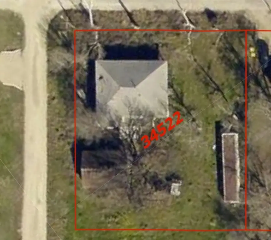320 N 5th Street, Lott, TX 76656 - Image #2