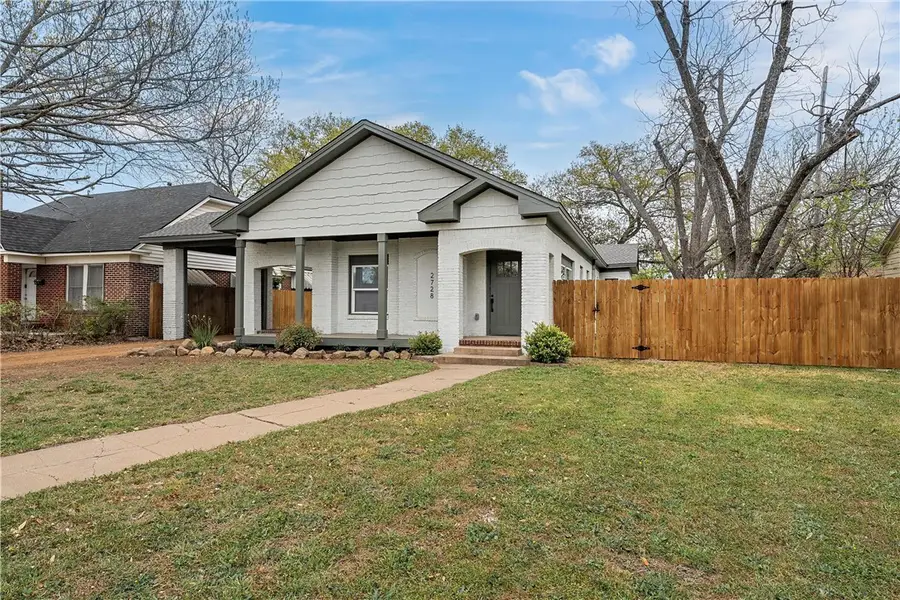 2728 Pine Avenue, Waco, TX 76708 - Image #2
