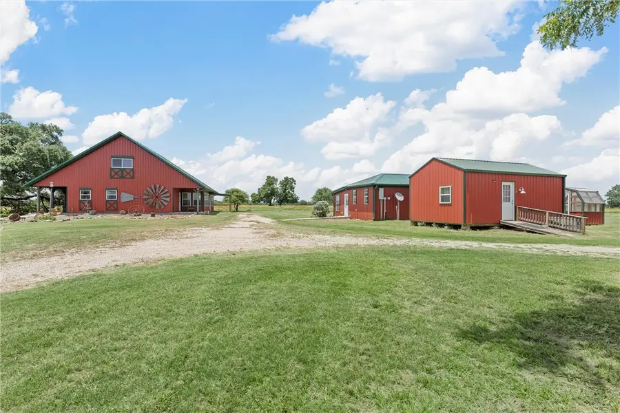 202 Cr 481e, Lott, TX 76656 - Image #2