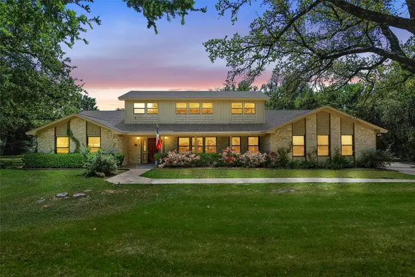 663 Coxs Oak Valley Drive, Waco, TX 76705