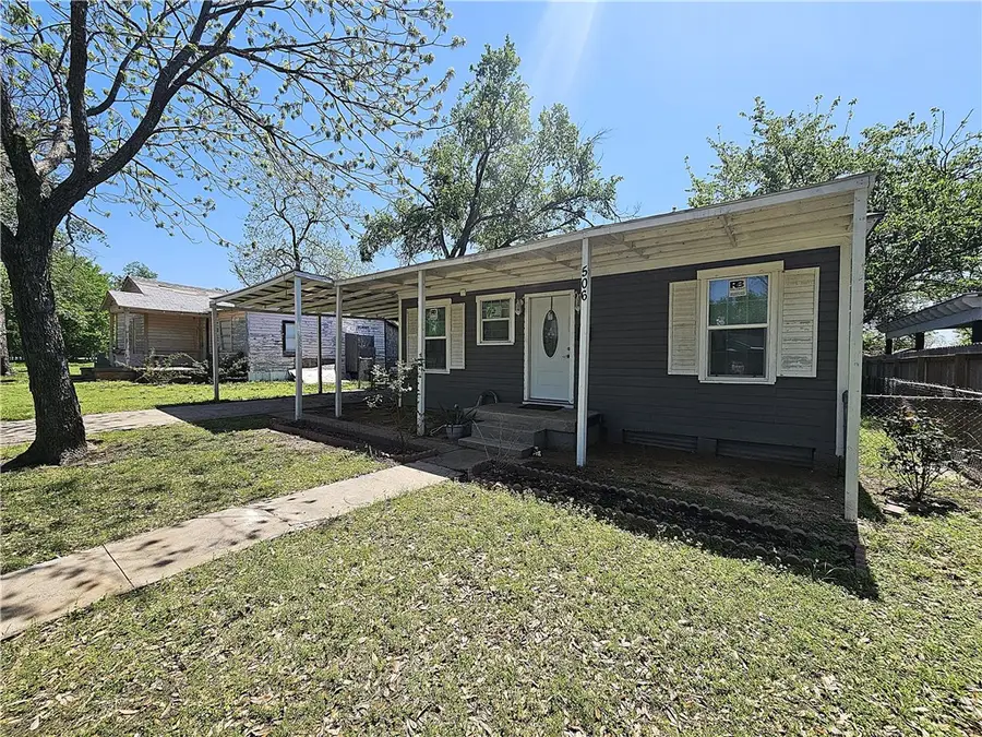 506 E Bowie Street, Mexia, TX 76667 - Image #2