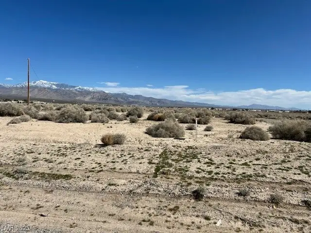 1390 E Elko Street, Pahrump, NV 89048 - #2