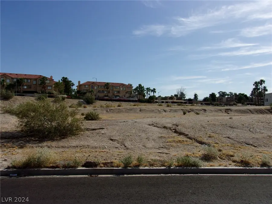 3644 Bayview Drive, Laughlin, NV 89029 - Image #2