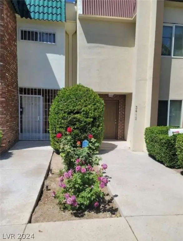 3412 Townhouse Drive, Las Vegas, NV 89121 - Image #2