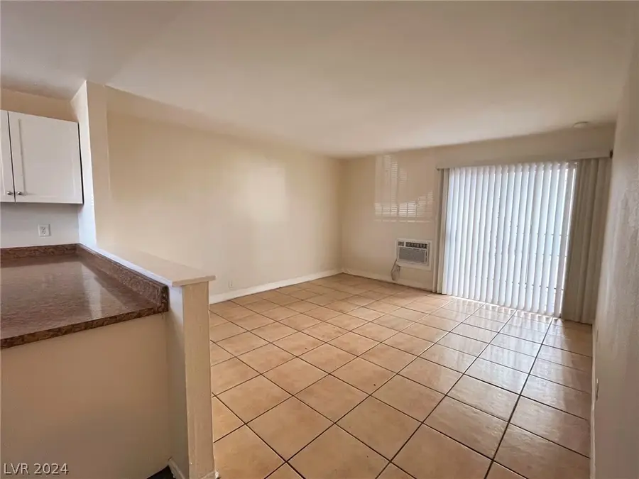 5422 Swenson Street, Las Vegas, NV 89119 - Image #3