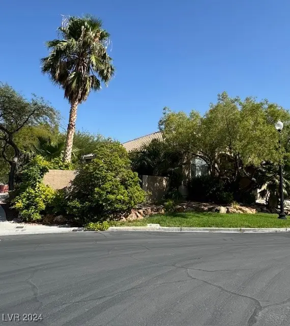 1024 Eaglewood Drive, Las Vegas, NV 89144 - Image #2