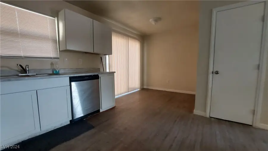 5116 Gray Lane #F, Las Vegas, NV 89119 - Image #2