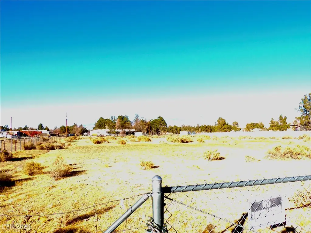 1580 Thousandaire Boulevard, Pahrump, NV 89048 - #1