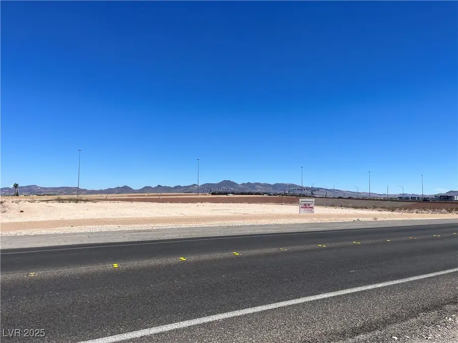 10410 Dean Martin Dr, Las Vegas, NV 89141 - Image #3