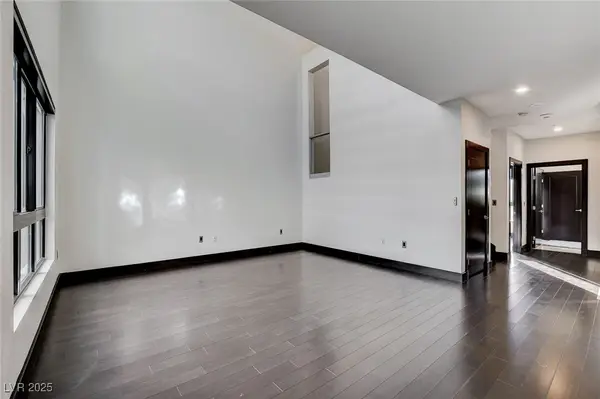 4565 Dean Martin Drive #102, Las Vegas, NV 89103