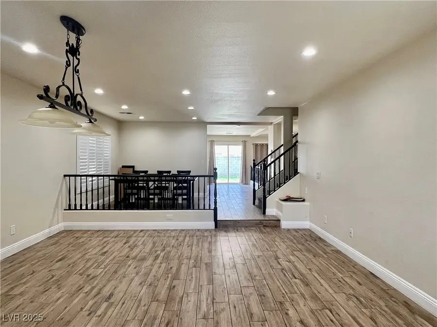 10618 Timber Stand Street, Las Vegas, NV 89183 - Image #2