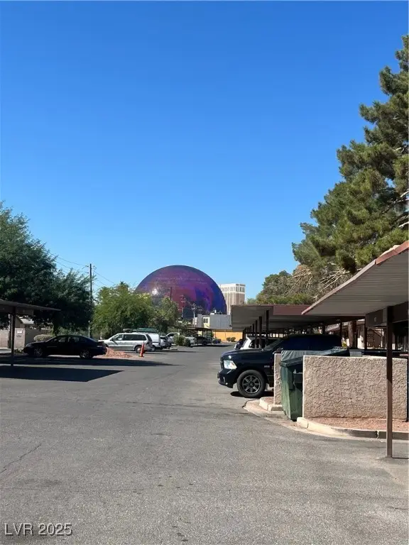 595 S Royal Crest Circle #20, Las Vegas, NV 89169 - Image #2
