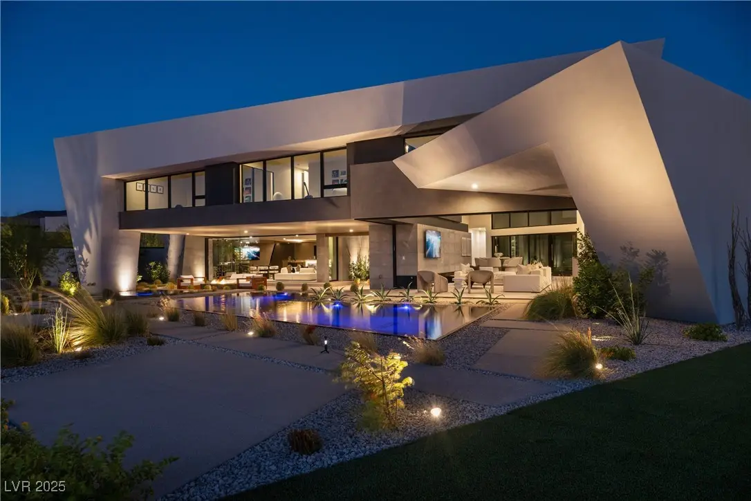 8 Chisel Crest Court, Henderson, NV 89012 - Image #1