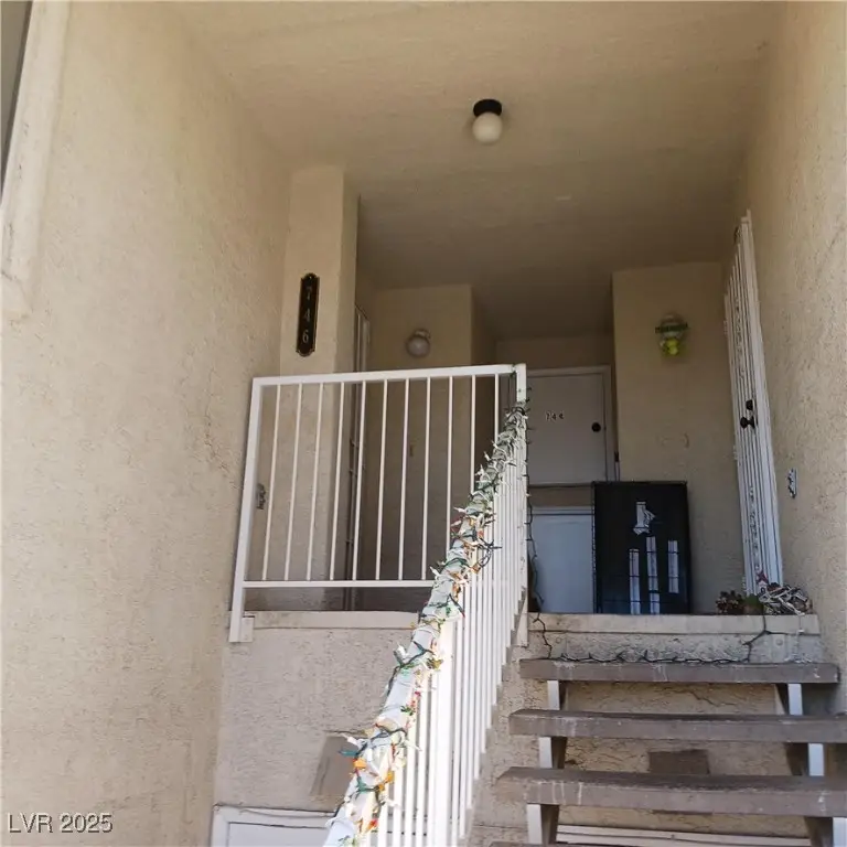 746 Anne Lane, Henderson, NV 89015 - Image #2