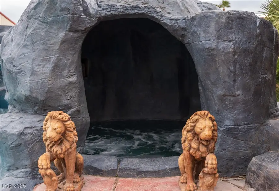 4745 Gunlock Circle, North Las Vegas, NV 89031 - Image #2