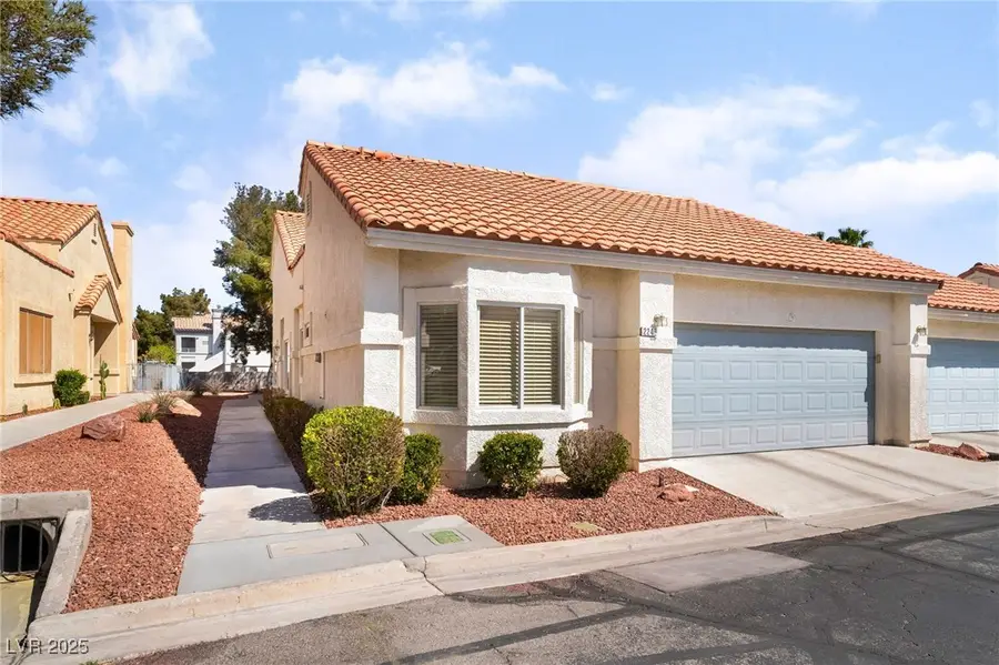 2246 Cassatt Drive, Henderson, NV 89074 - Image #3