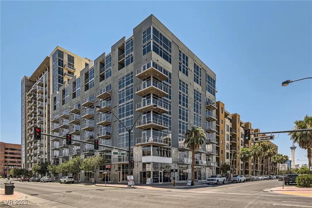 353 E Bonneville Avenue #904, Las Vegas, NV 89101 - #1