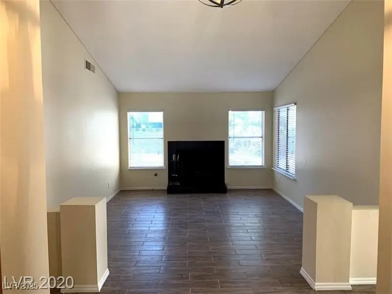 6632 Coastal Breeze Court, Las Vegas, NV 89108 - Image #2